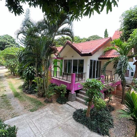 Hotel Mae Somboon House Lamai Beach  Esterno foto